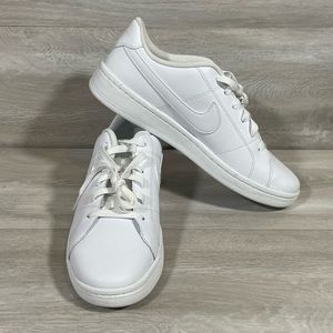 Nike Women’s WMNS Court Royale 2 Tennis Shoes- White
